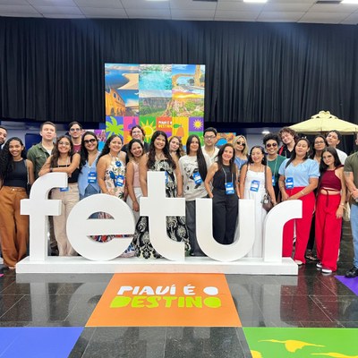 Discentes e docentes de Turismo participam da II Feira de Turismo do Piauí (FeTUR)