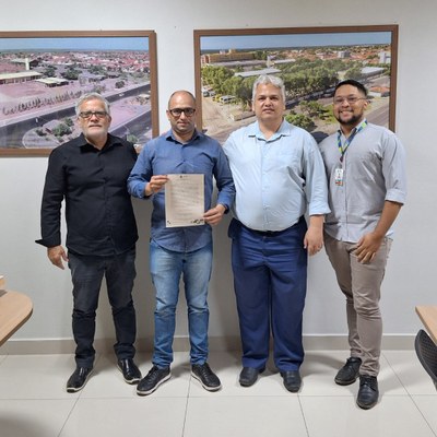 UFDPar dá posse a novo servidor