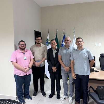 UFDPar recepciona novo docente do Curso de Licenciatura em Matemática