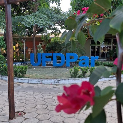 UFDPar reorganiza estacionamento na rua interna do campus e amplia número de vagas
